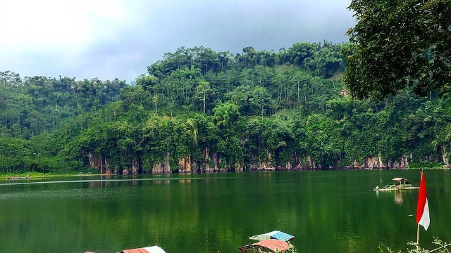 Keindahan Alam dan Daya Tarik Wisata Danau Ranu Agung